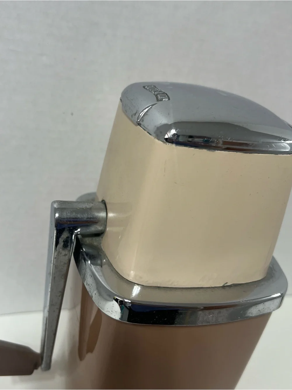 Vintage MCM Swing Away Retro Hand Crank Countertop Manual Ice Crusher Tan Brown